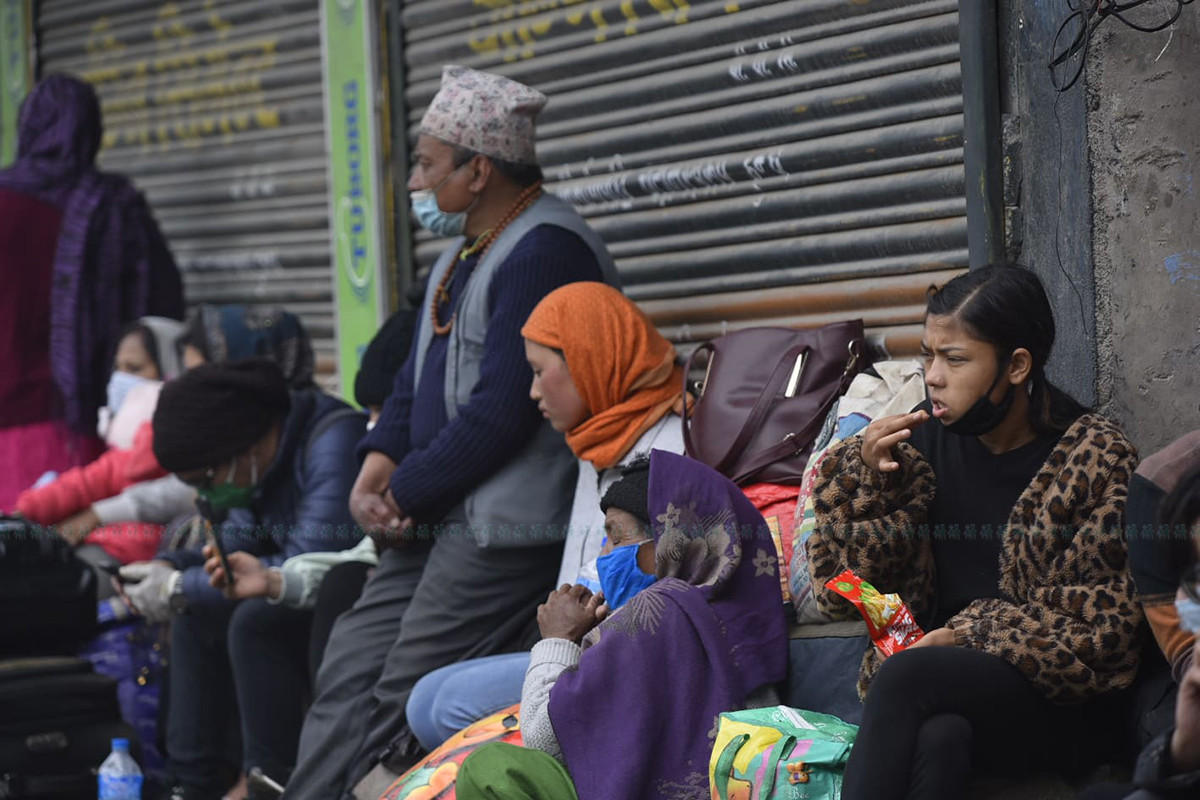 नागढुंगामा अड्केकालाई बाह्र घण्टापछि छिराइयो काठमाडौं