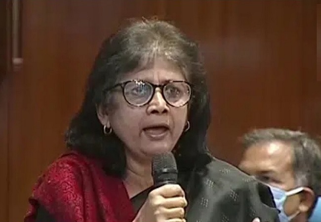 राष्ट्रियताको विषयमा आपत्तिजनक अभिव्यक्ति दिने सरिता गिरीको सांसद पद संकटमा