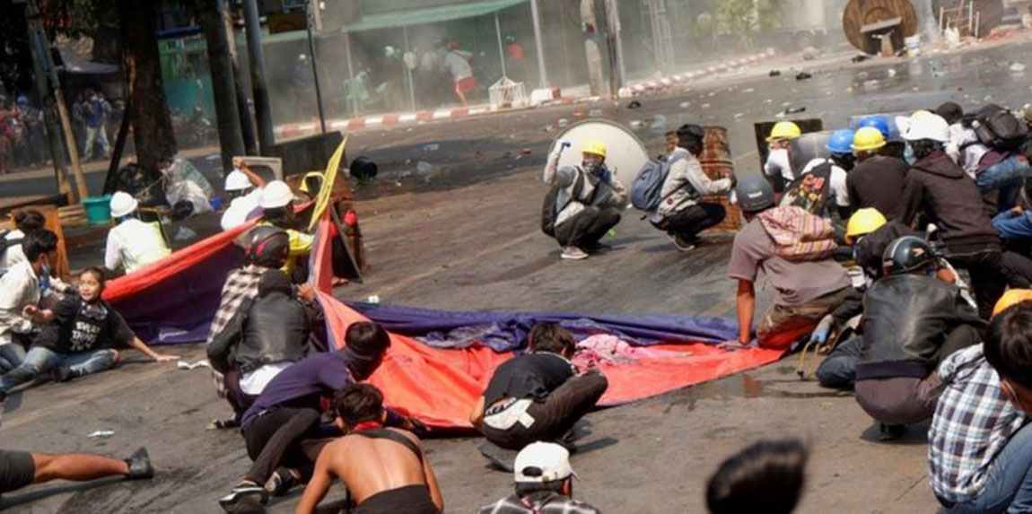 म्यान्मारमा सैनिक ‘कू’विरुद्ध प्रदर्शनमा सुरक्षा फौजले चलायो गोली, एकैदिन ३८ जनाको मृत्यु