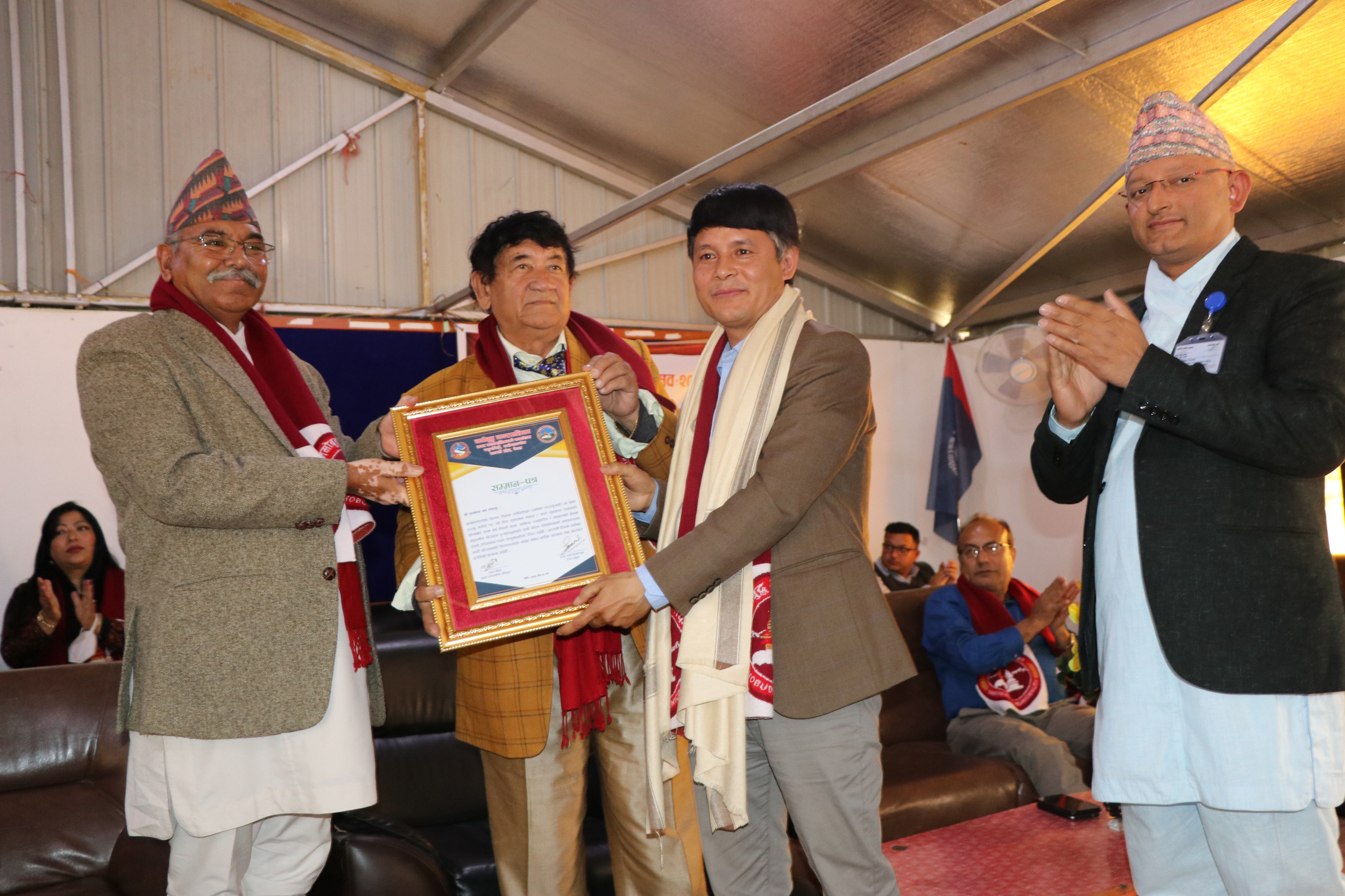 नमोबुद्ध नगरमा साहित्य उत्सव, नेपाल टेलिभिजनका  महाप्रबन्धक बललाइ सम्मान