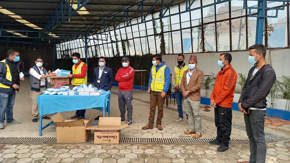 प्रेस युनियन काभ्रेद्वारा सञ्चारकर्मीलाई स्वास्थ्य सामाग्री वितरण