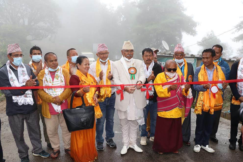 नमोबुद्धमा बौद्ध संस्कृति झल्कने दुईवटा प्रवेशद्वार उद्घाटन