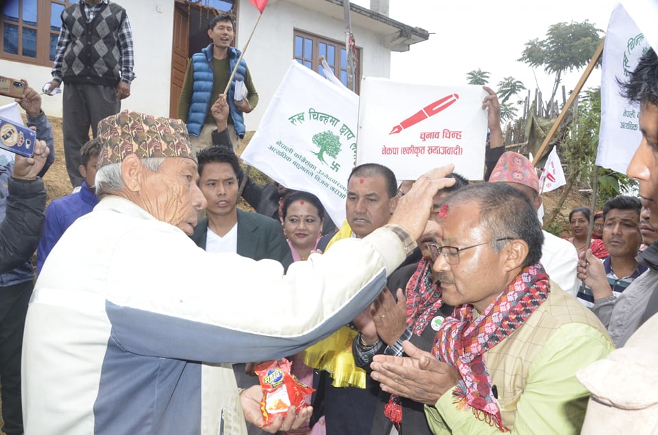 बनेपाका मेयरका उम्मेदवार शान्ति रत्न शाक्य चुनावी एजेण्डासहित गाउँ टोल टोलमा