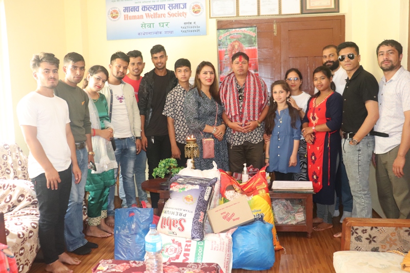 जन्मदिनमा पत्रकार बजगाईद्वारा असहायलाई सहयोग