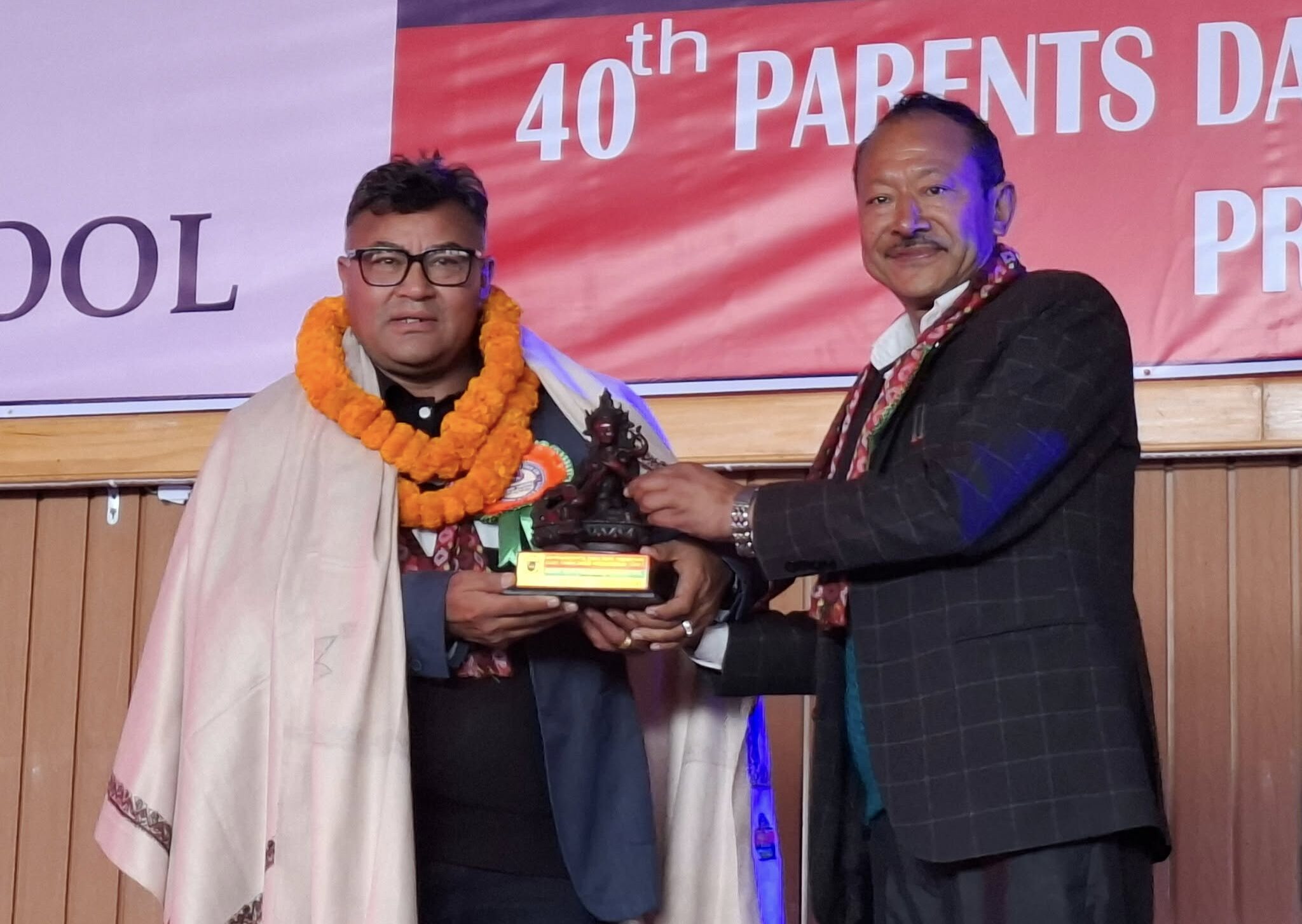 माउण्ड भ्यु स्कुलको अभिभावक दिवसमा नगर प्रमुख व्याञ्जु सम्मानित