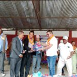 शंखेश्वरी महालक्ष्मी माविका विद्यार्थीलाई ट्रयाकसुट र झोला