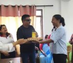 धुलिखेल नगरपालिका वडा नम्बर ४ मा स्वंयमसेविकालाई सम्मान, सुत्केरीलाई पोषक तत्व